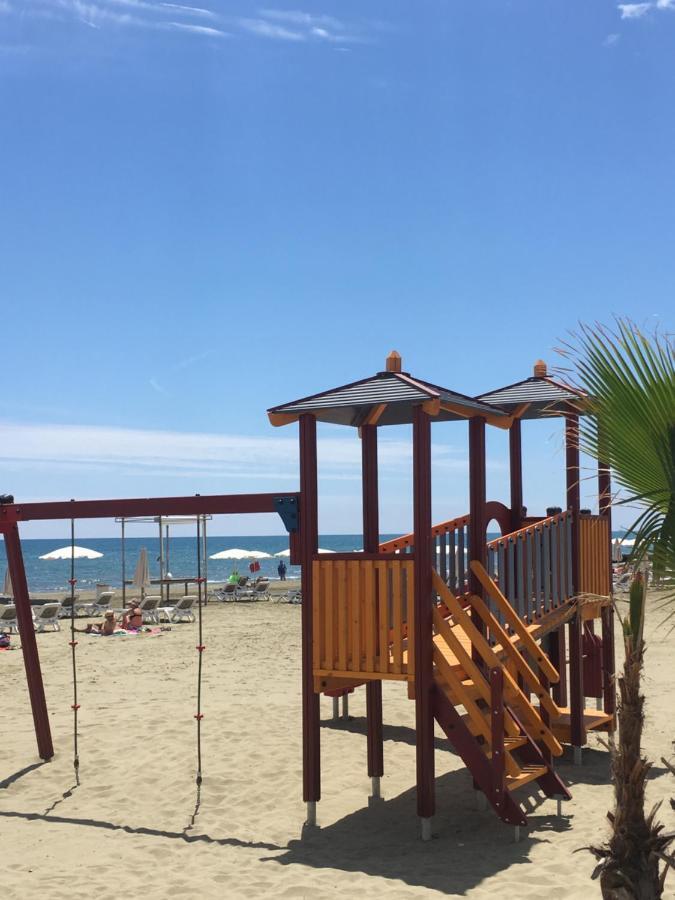 Larnaca Beach Apartment 1A Exterior foto