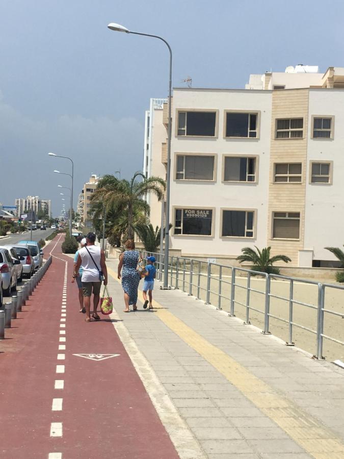 Larnaca Beach Apartment 1A Exterior foto