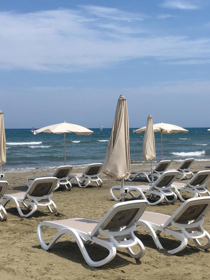 Larnaca Beach Apartment 1A Exterior foto